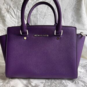 Michael Kors Saffiano Leather Purple Handbag, Pre-loved. Michael Kors